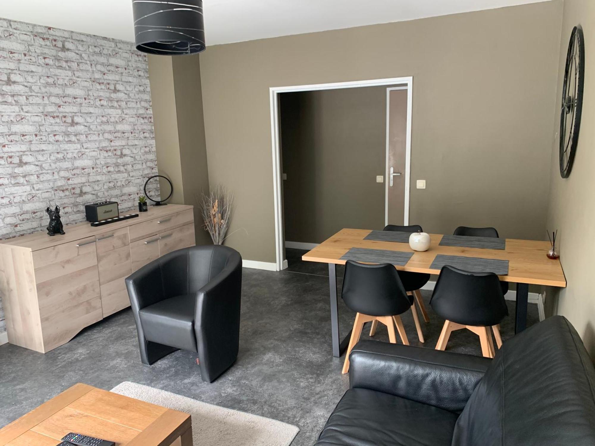 Appartement Tout Confort Dans Une Residence Calme Givet Ngoại thất bức ảnh